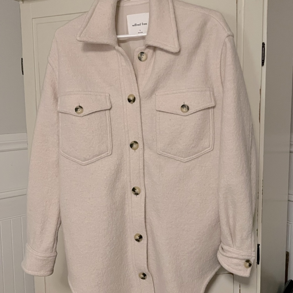 Aritzia Ganna shirt jacket